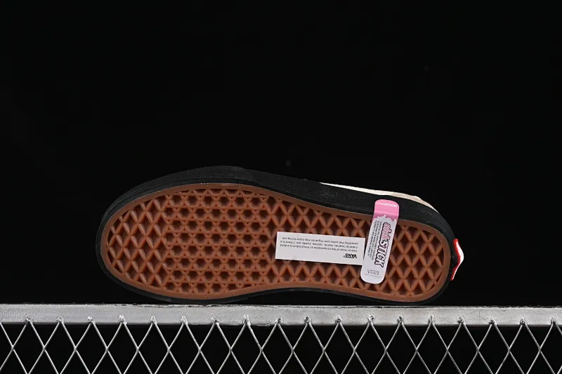 All categories Vans Vans series Vans Low Vans low-top Vans Rowan Skate Boarding Classic and versatile lightweight and comfortable professional skateboard shoes VN0A4TZCW8R